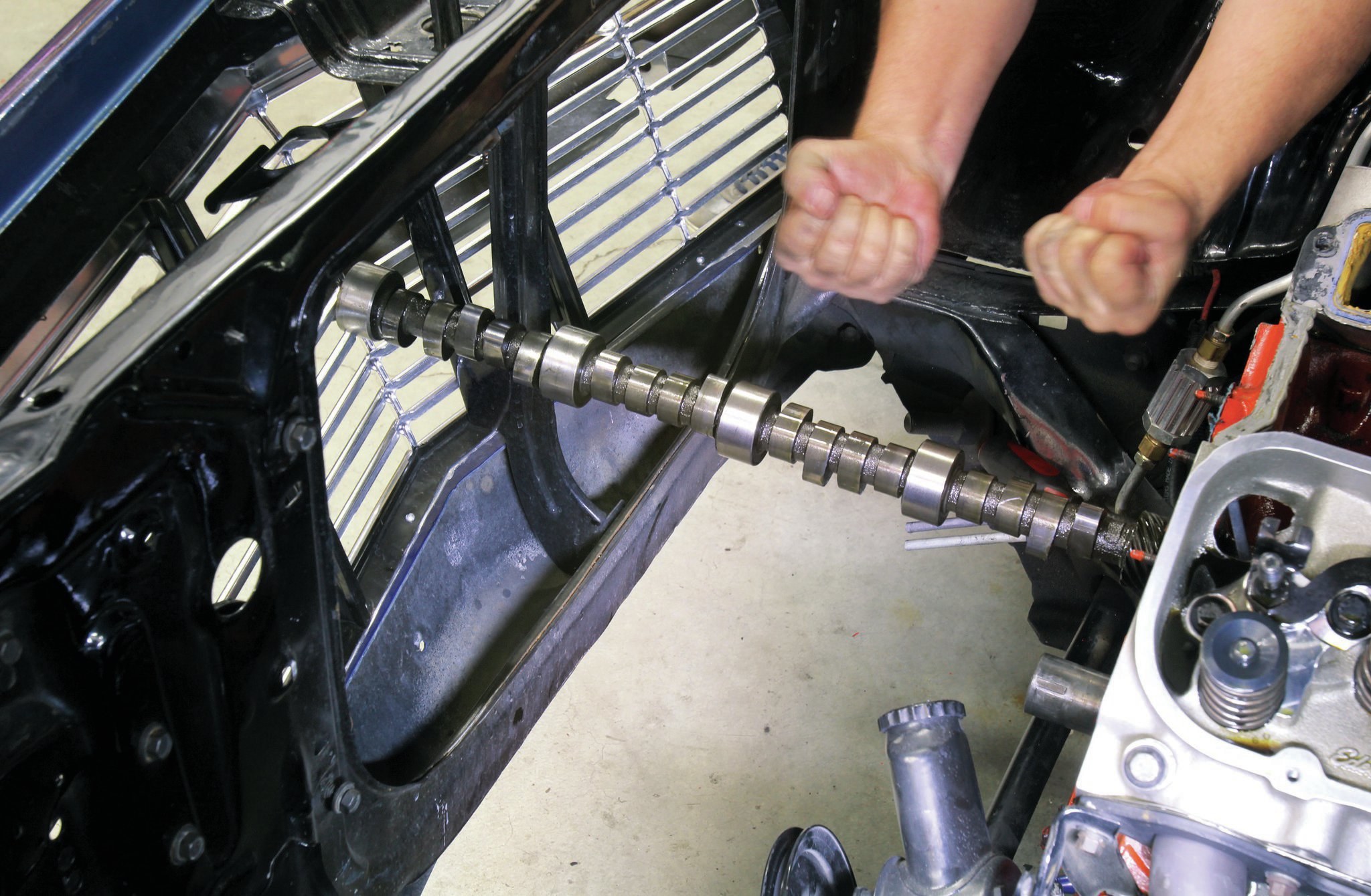 Installing a FlatTappet Cam Hot Rod Network