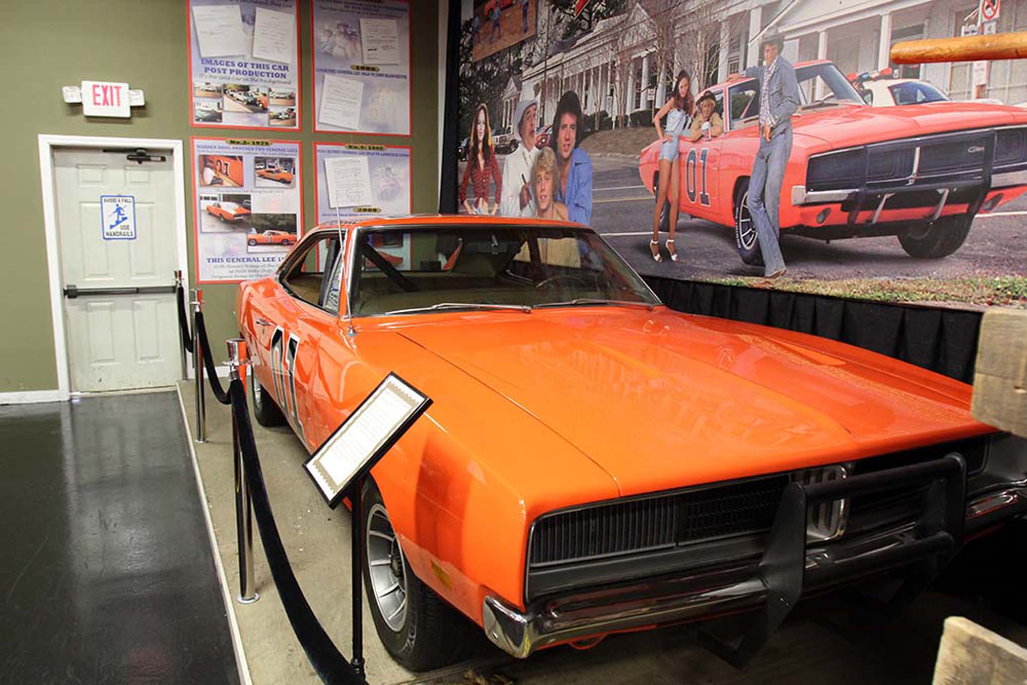 You Must See The Insane Car Collection At the Volo Auto Museum Hot