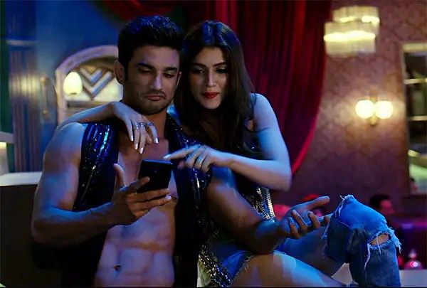 Sushant Singh Rajput's INSANE abs are a major distraction in Raabta song Main Tera Boyfriend