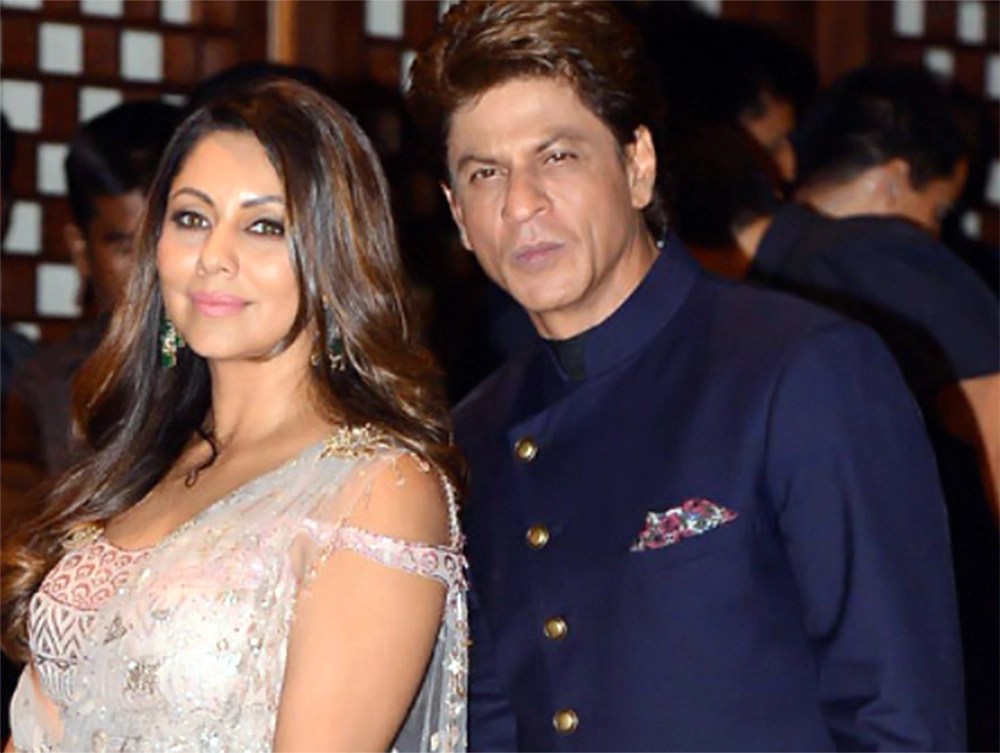 Shah Rukh Khan Gauri Khan Wedding Anniversary 10 Pictures of This