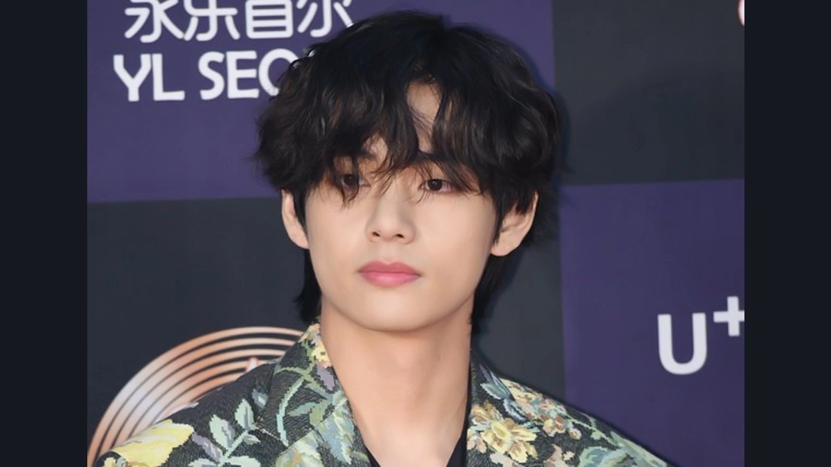 Korean News BTS' V Aka Kim Taehyung Sets World Record;
