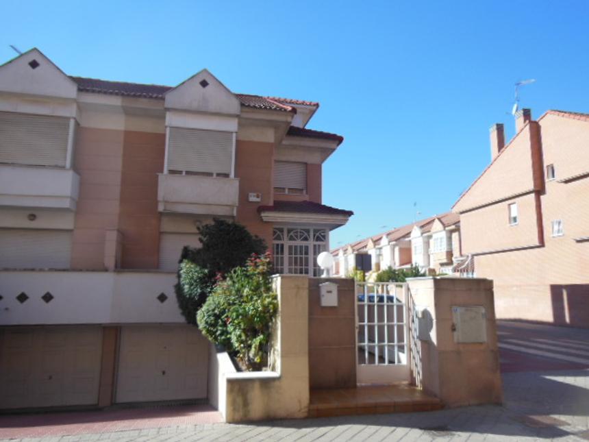 Calle Diego Martinez Barrio, 77, Leganés — idealista