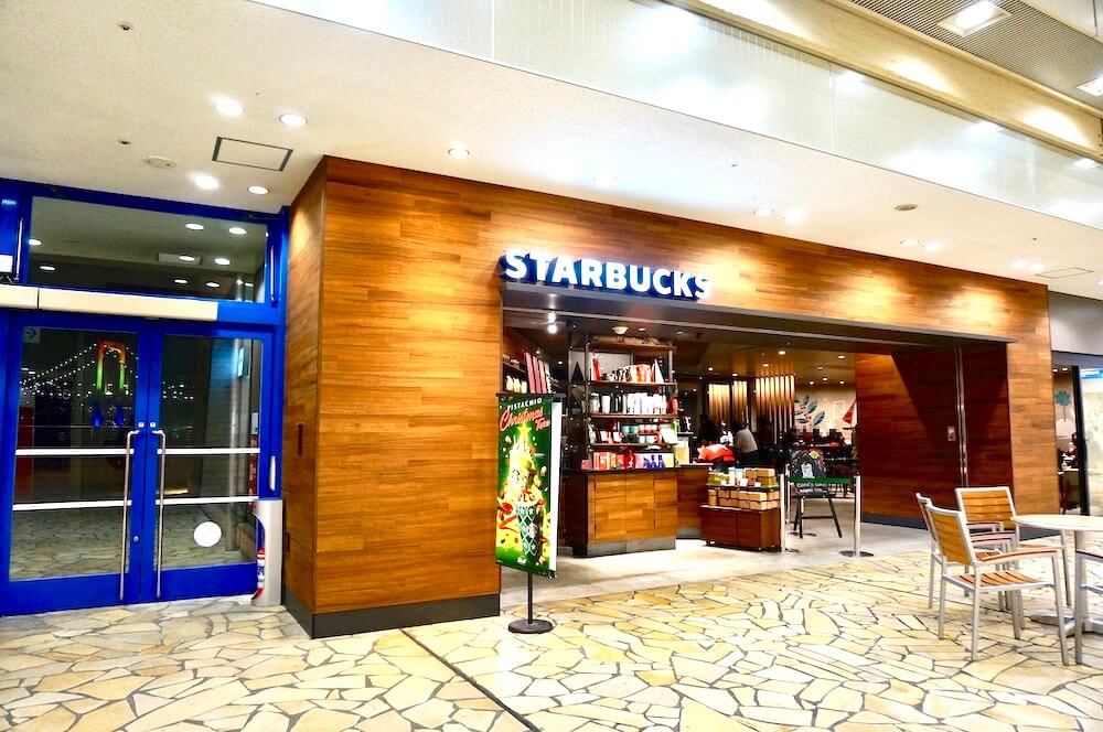 スタバ アクアシティお台場店 期間限定のイルミネーションが最高