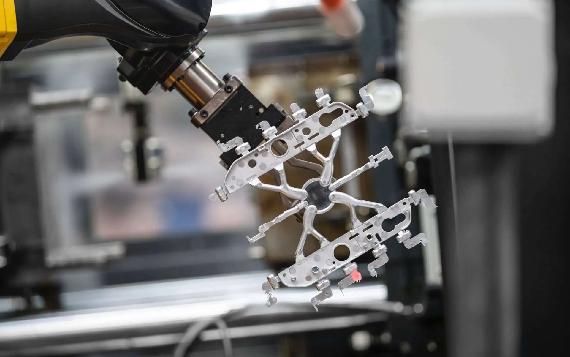 Zamak injection casting manufacture of Zamak parts