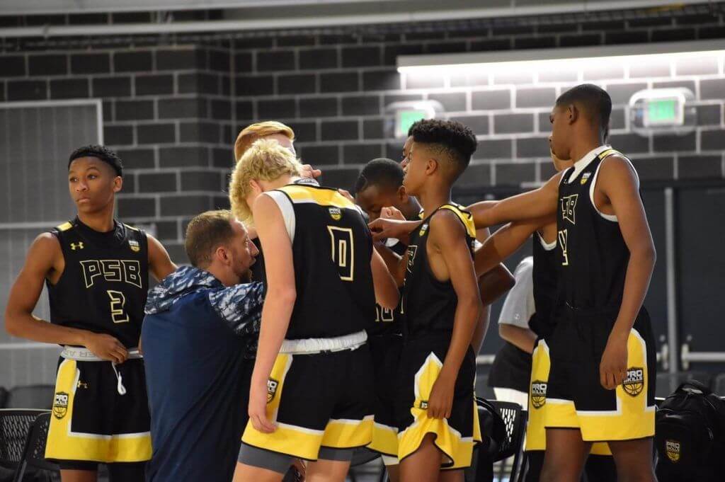 8 Tips High School Players must know about the AAU Basketball