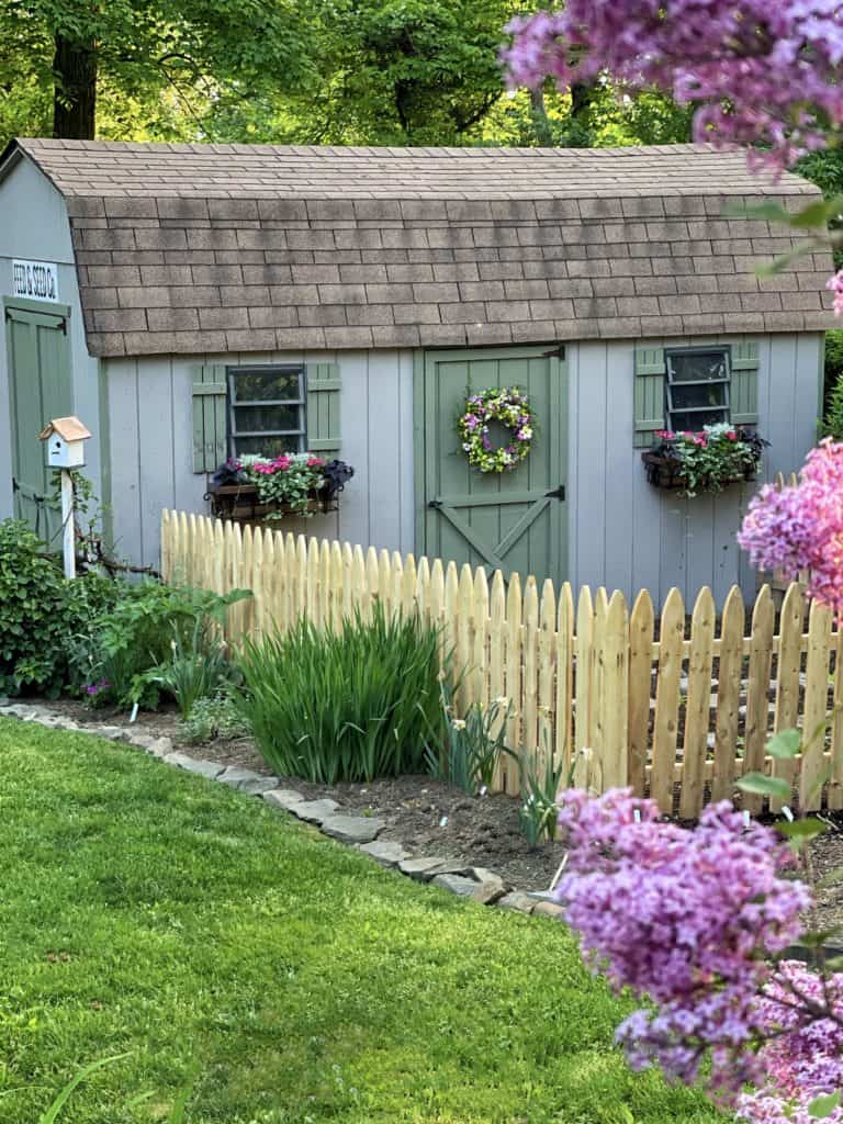 How to Create Stunning Window Boxes Top Tips for Planting Flowers