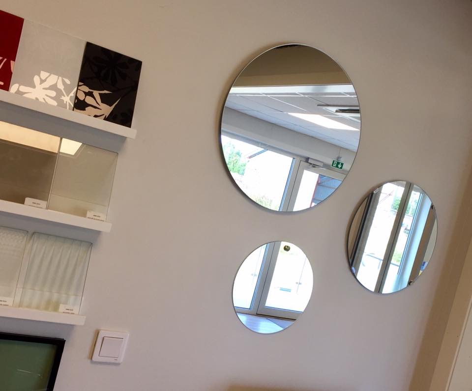 Spegelvägg Runda Speglar Stadins Glas Boden
