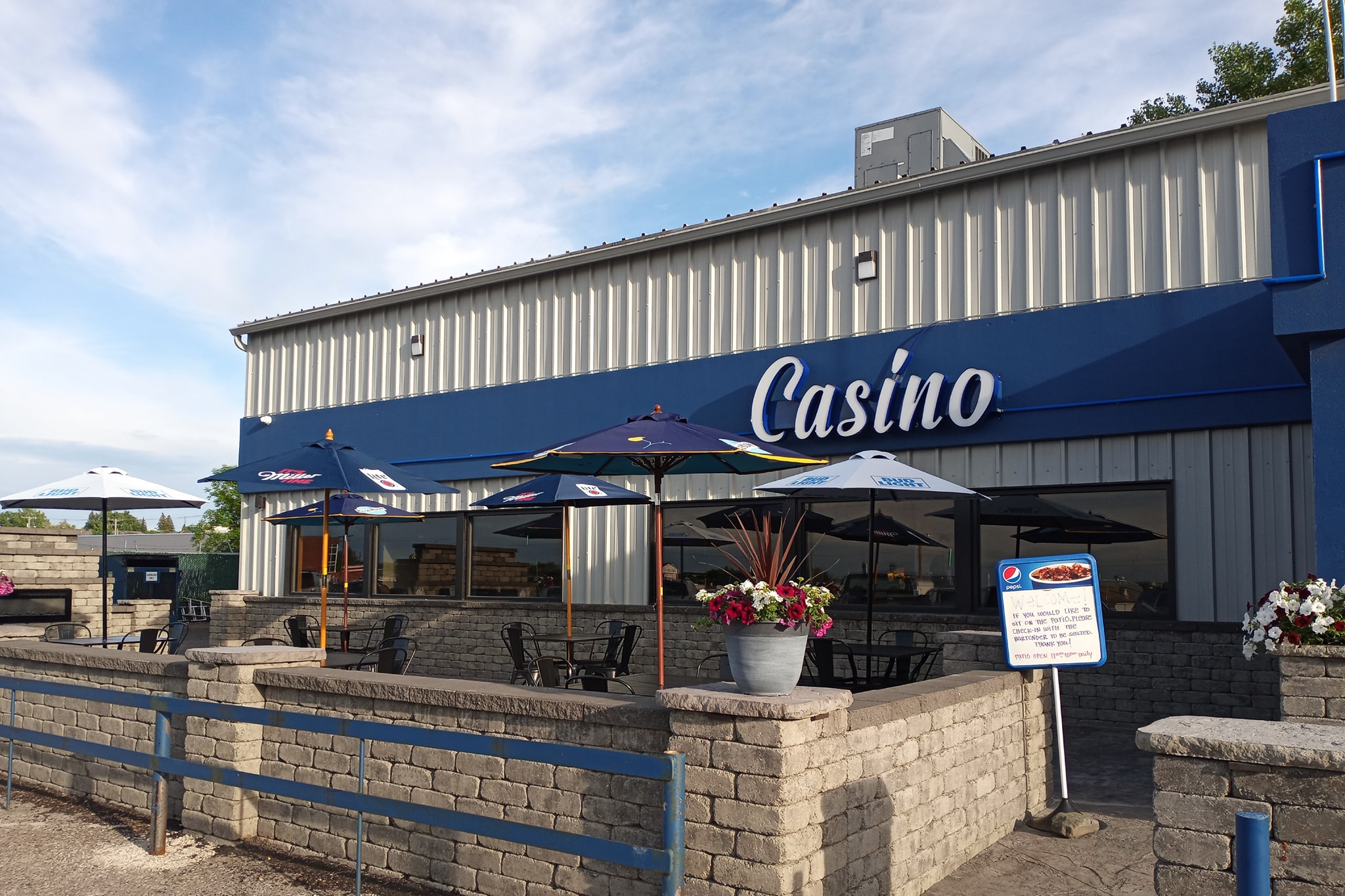 Contact The Stadium Sports Bar in Great Falls Sponsorships & RaiseAPint Nights