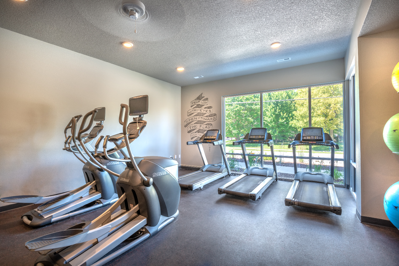 Stadium View Student Apartments in Ames Near ISU