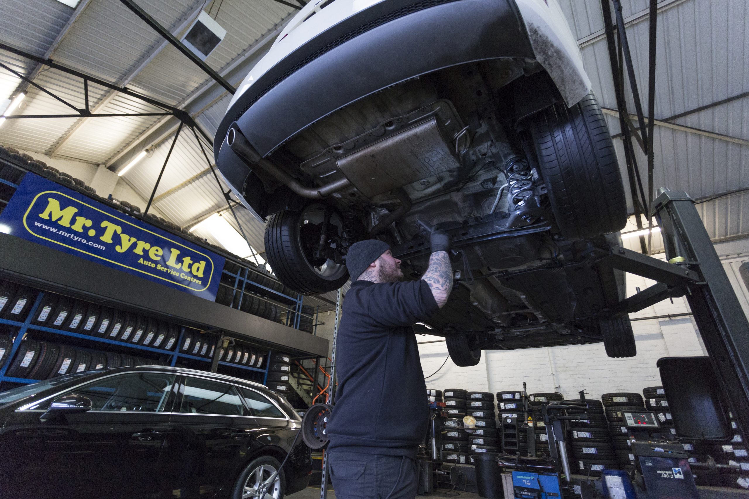 Mr Tyre Kidderminster Tyres Car Servicing Exhausts Brakes