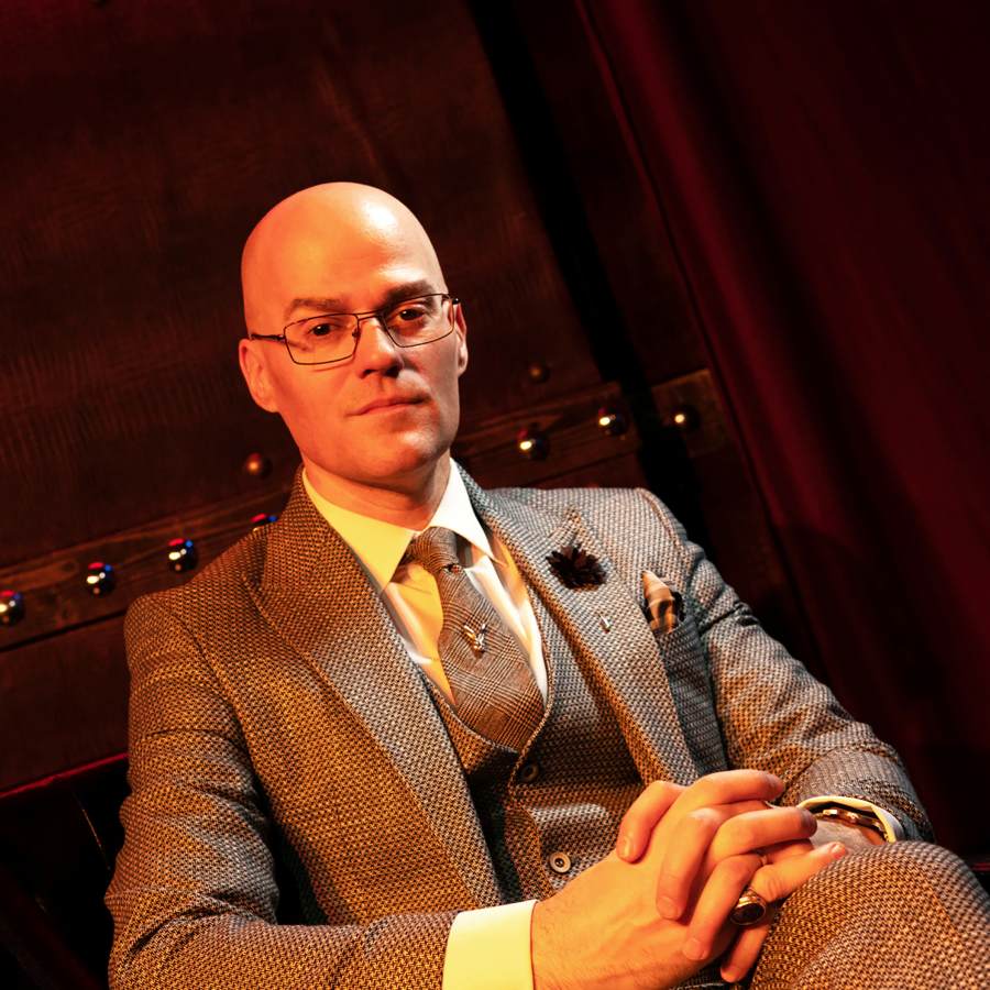 Eric Walton’s VIRTUAL IMPOSSIBILITIES extends