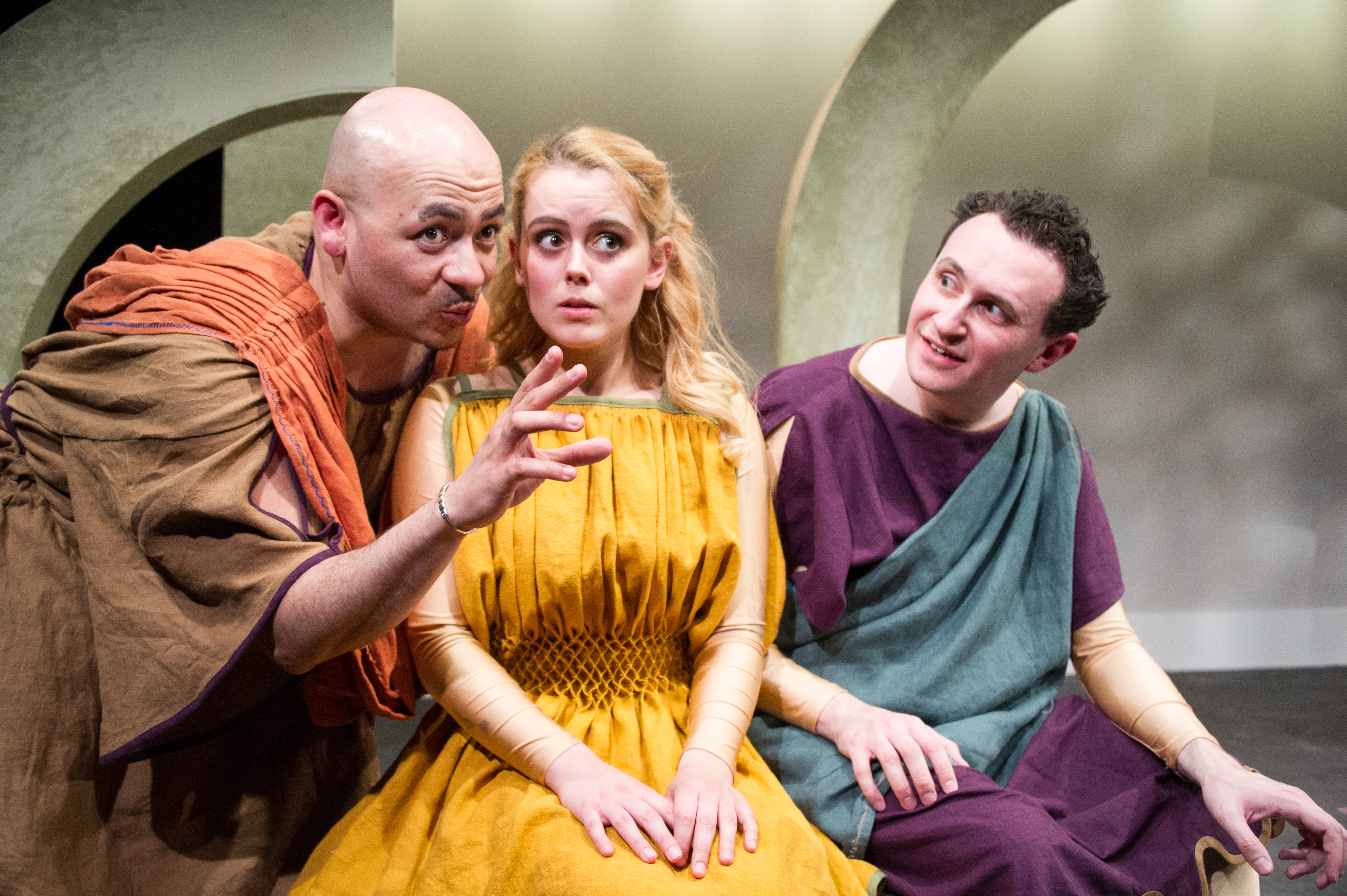 THE CRITICS RAVE! Washington Stage Guild