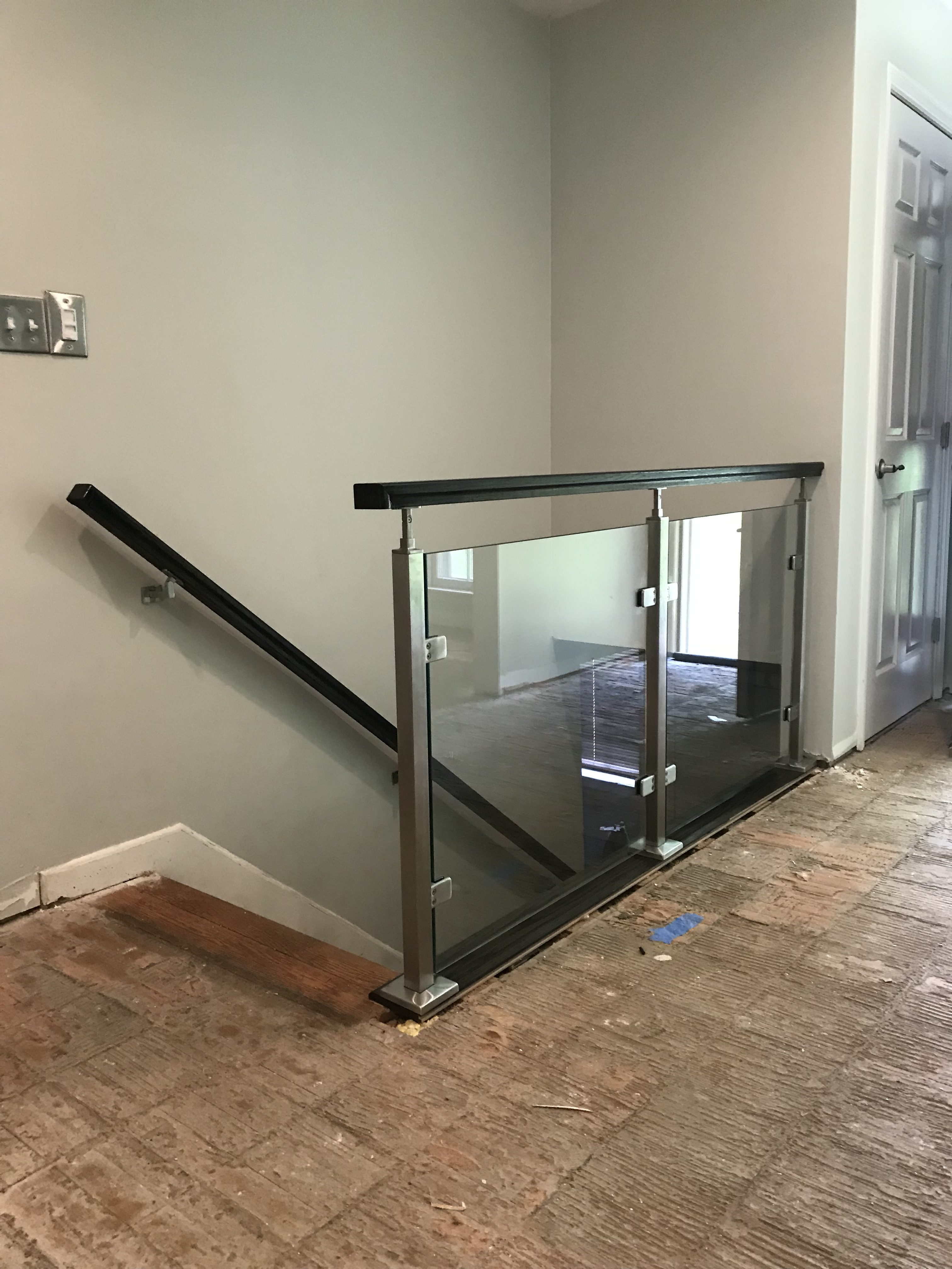 Modern Railing Systems in wood, cable wire, stainless steel, glass panel