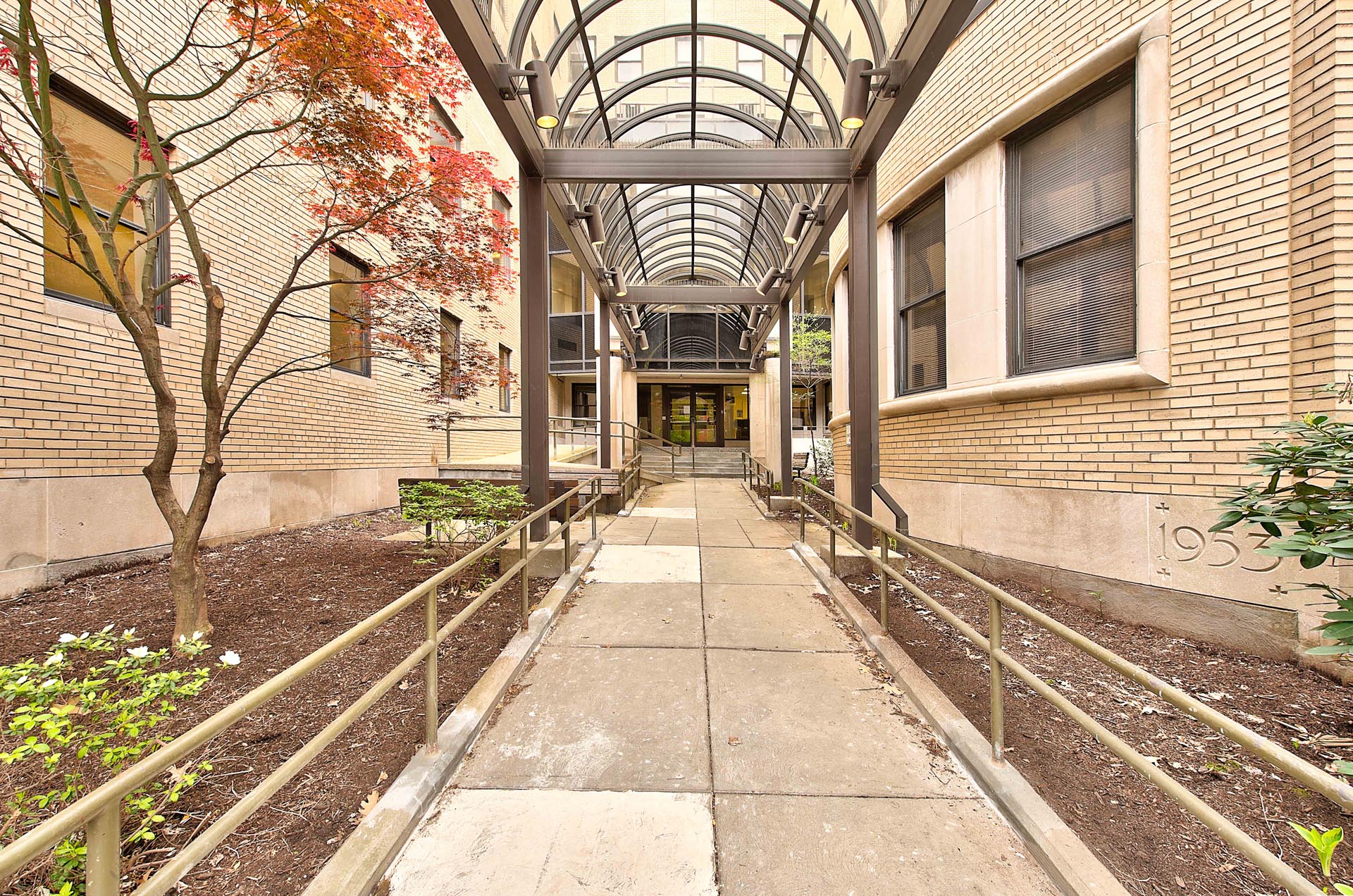 Carson Square Apartments Standard Communities