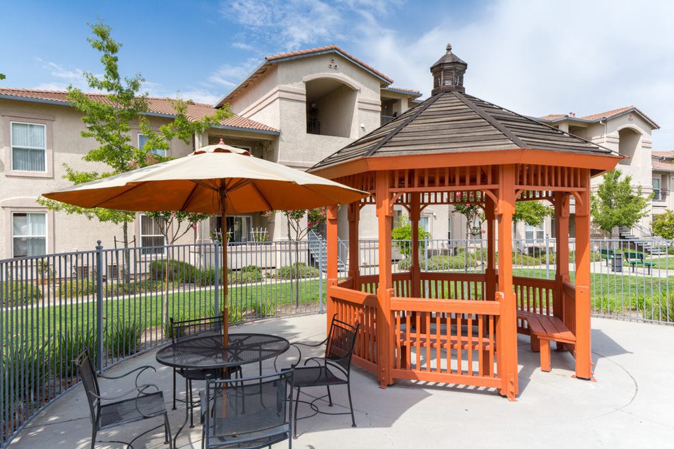 Crocker Oaks Apartments Standard Communities