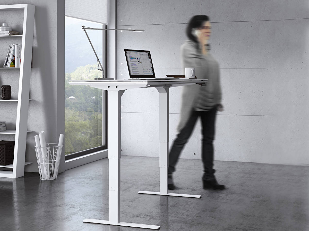 Top 3 best glass standing desks in 2022