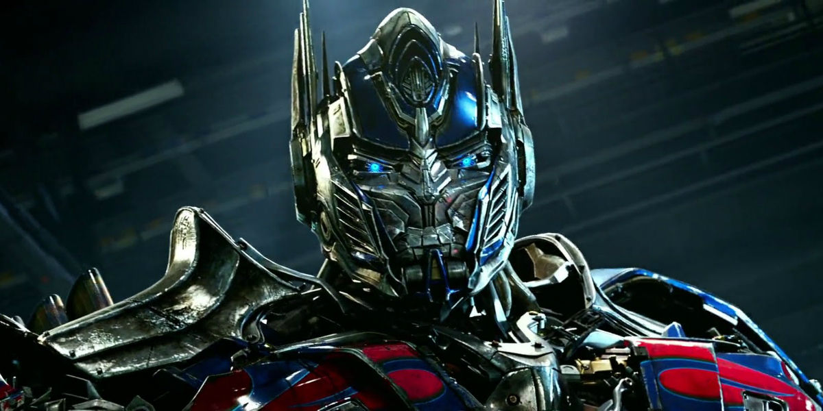 Son şövalye filminin konusunda dünyada insanlar ve transformers'lar arasında savaş sürmektedir ve optimus prime'de oldukça uzaktadır. Transformers 5 : Voici un nouvel extrait du film ! - Star 24