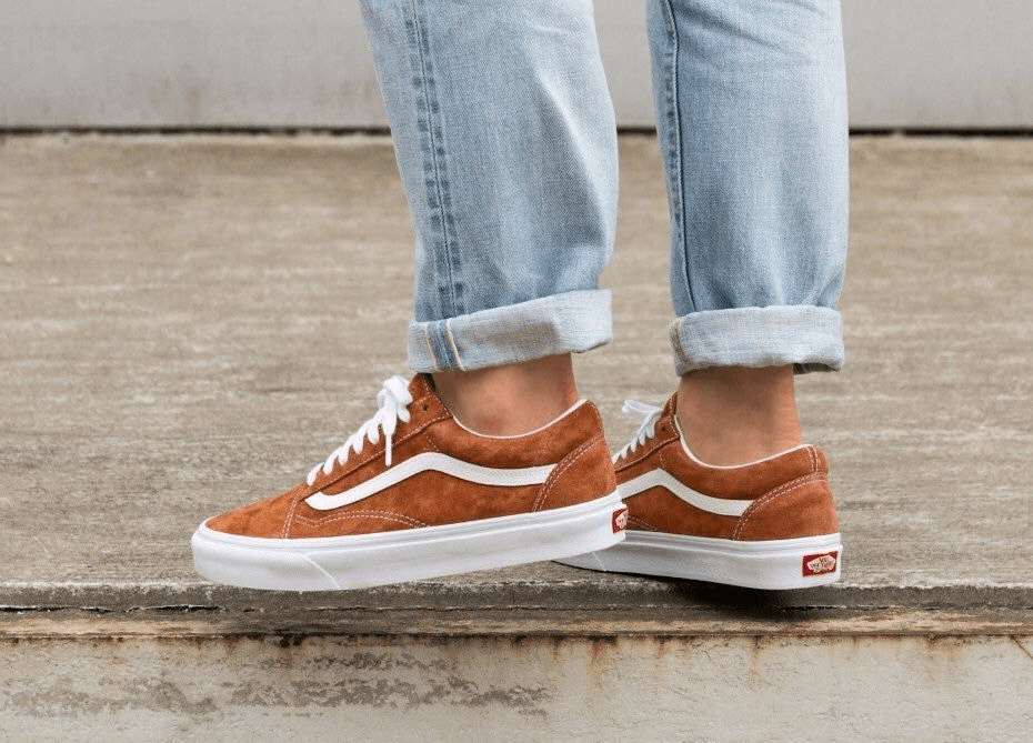 Best shoes to work at Starbucks starbmag