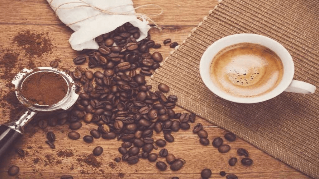 How much caffeine is in a cup of Starbucks Half Caff Coffee? starbmag