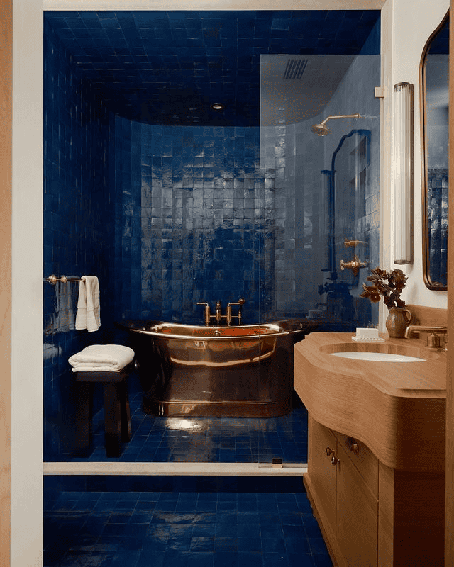 17 Small Bathroom Theme Ideas to Make a Style Statement starbmag