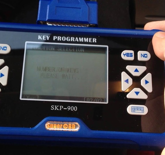 Auto Key Programming Expert Services Available 24/7