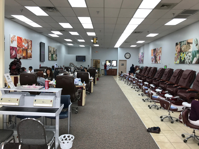 Gallery Star Nails of Roanoke, Virginia