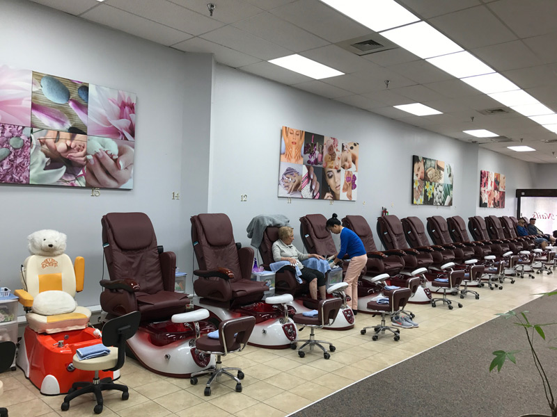 Gallery Star Nails of Roanoke, Virginia