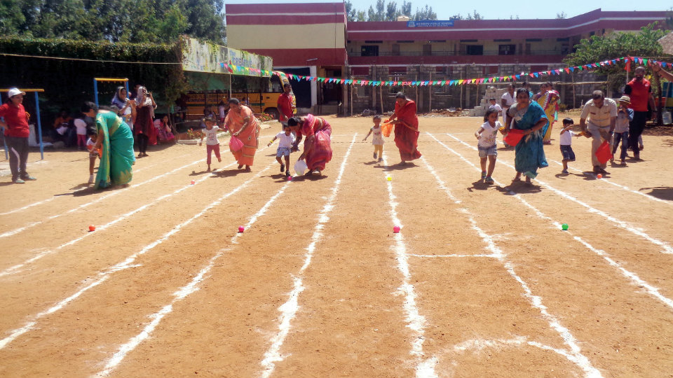 Tinytots enjoy 'Sports Carnival' with parents and grandparents Star