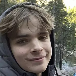 Dana Garis (Biker Stuff) Age, Youtube, Hot Photos, Husband, Net Worth