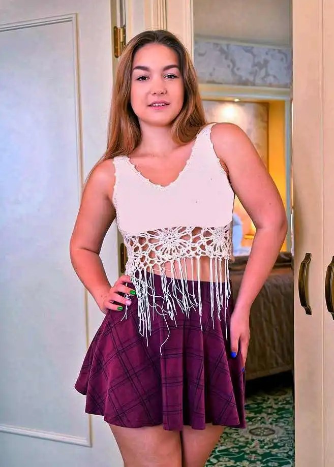 Hazel Grace - Wiki, Bio, Age, Biography, Boyfriend, Husband, Photos