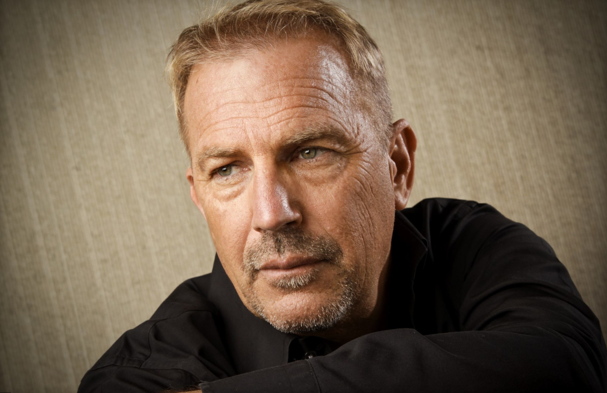 Kevin Costner family siblings, parents, children, wife(016)