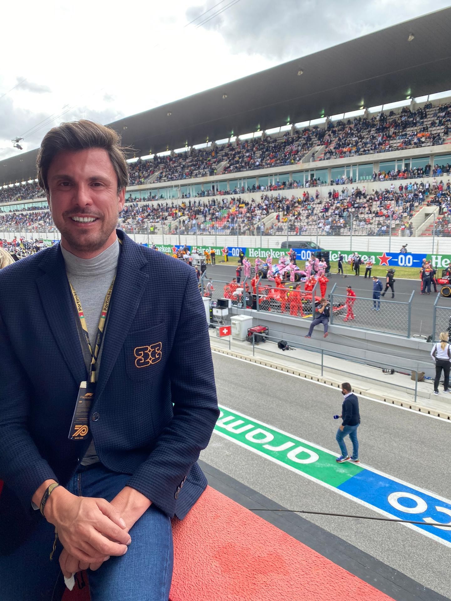 Tem surpreendido com fotos em biquíni. Cuca Roseta Na Abertura Do Gp Portugal De Formula 1 Vestida Por Gio Rodrigues Stars Online