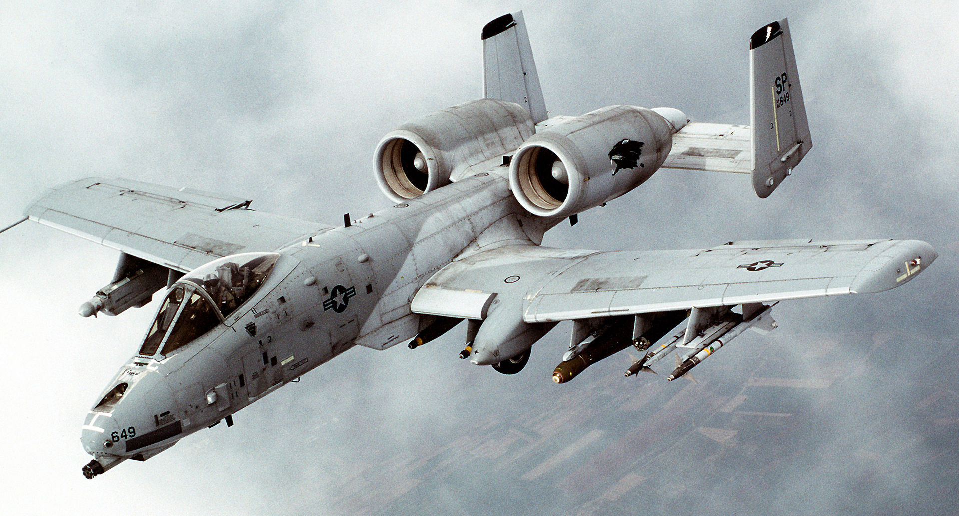 5 fast facts about the A-10 Thunderbolt - StarSpangledFlags.com