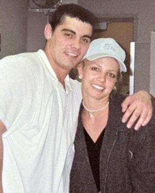 Britney Spears Height, Weight, Age, Biography, Affairs ...