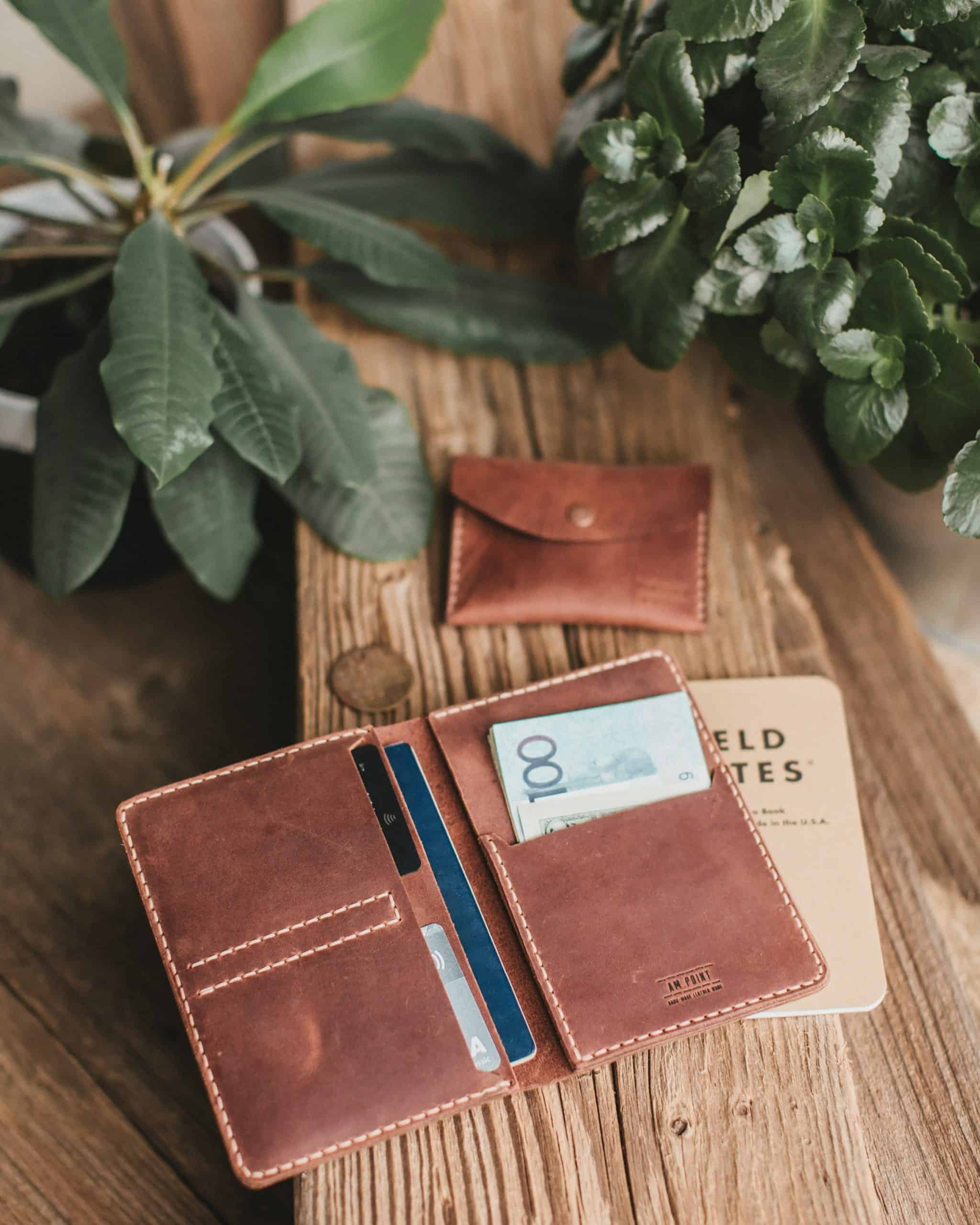Handsewn Leather Wallet in Coffee Leather Shop
