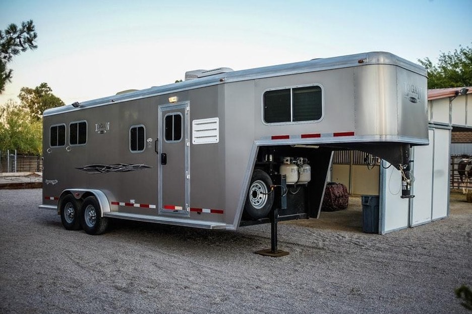 How To Start A Horse Trailer Business