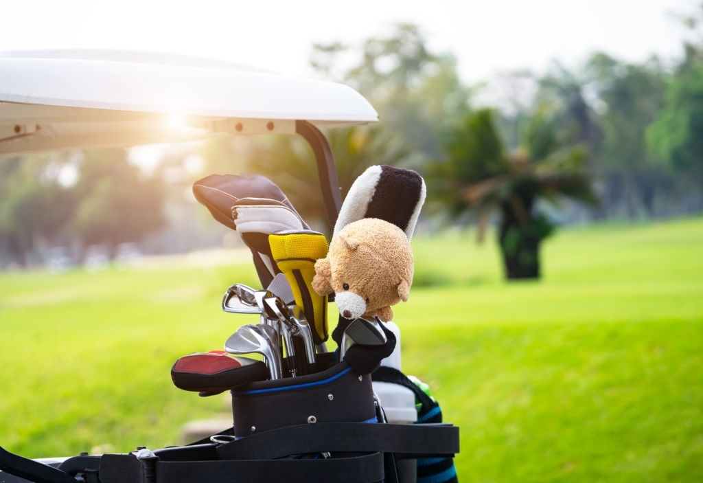 Golf Club Shipping Send Golf Clubs Ahead Stasher Luggage Delivery