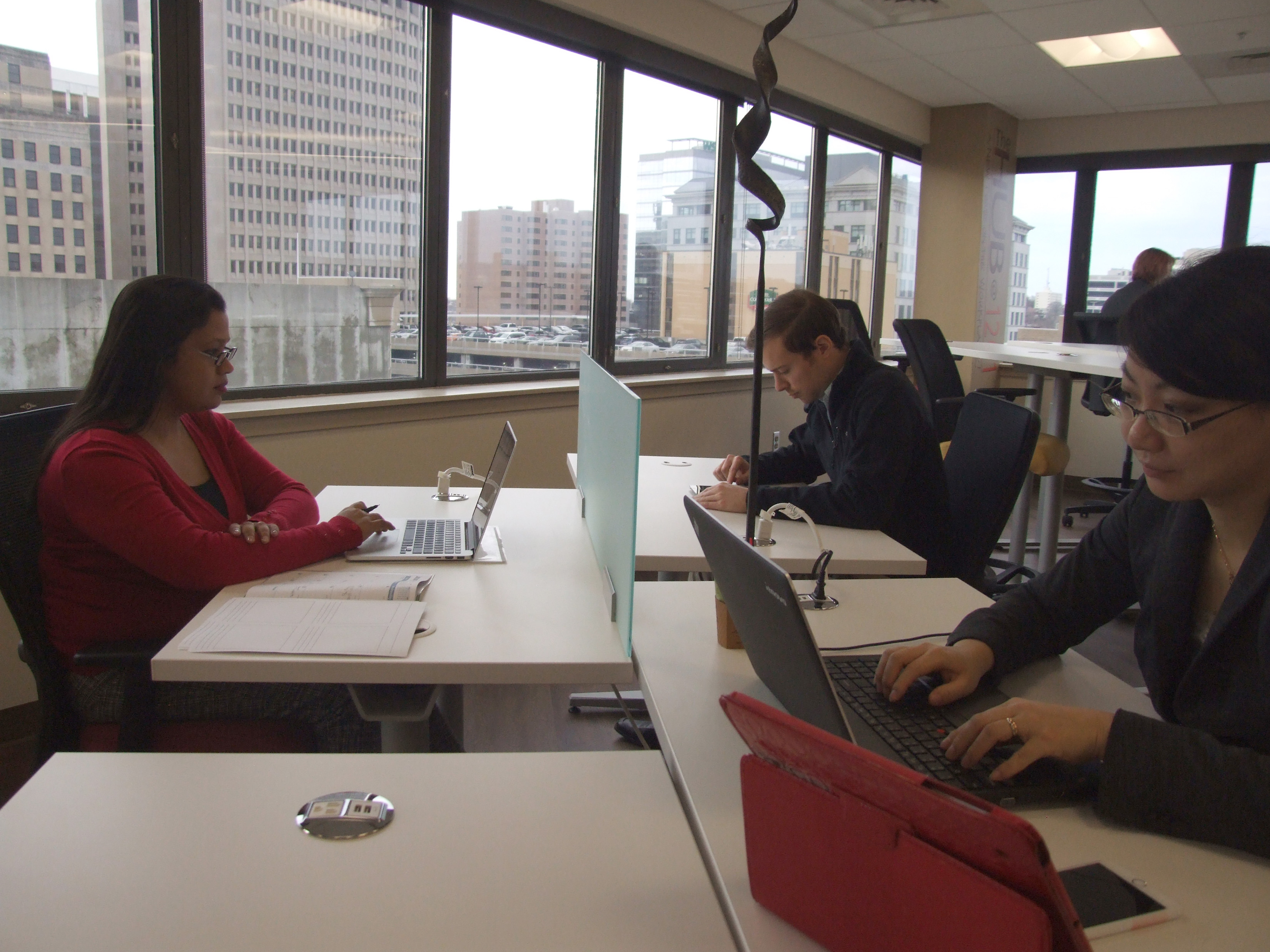 workstations002 Stat International First Class OfficeSpace and Solutions