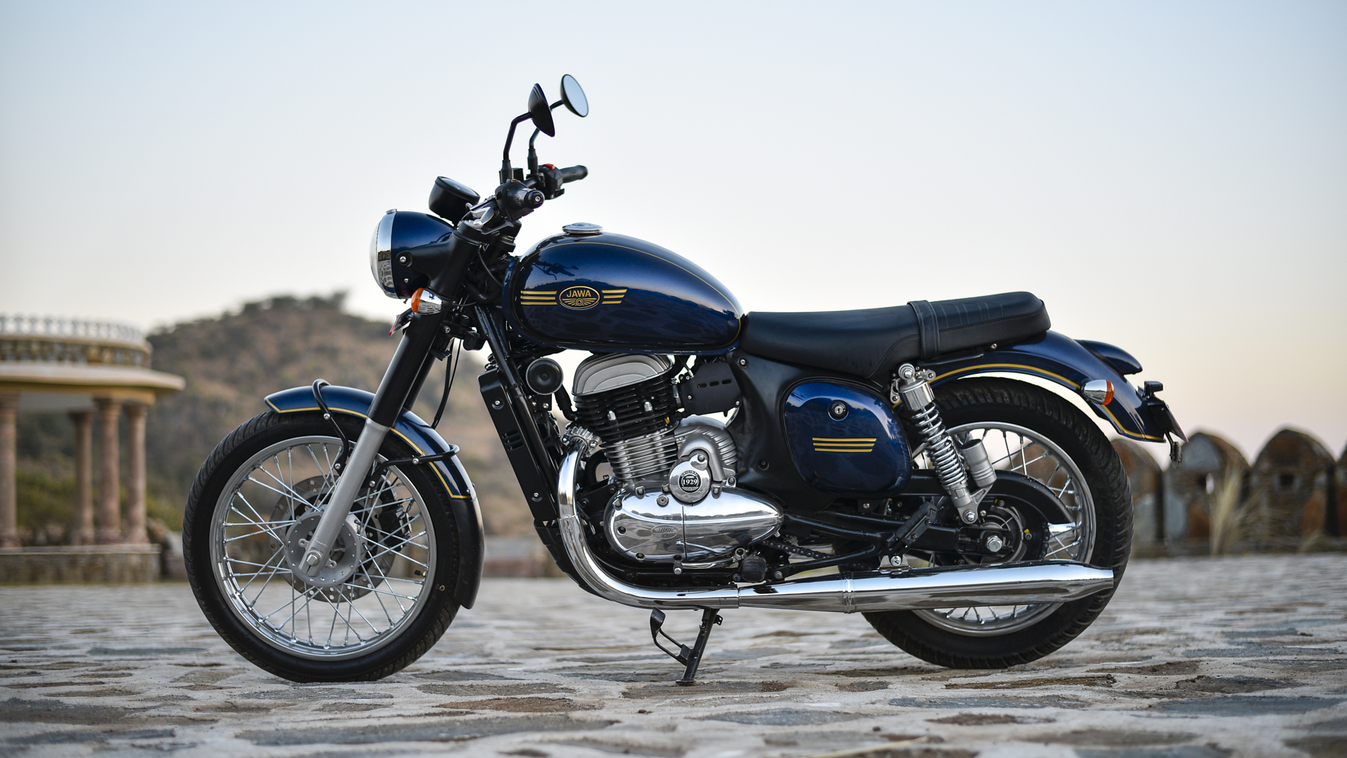 Jawa Motorcycle Hd Wallpaper