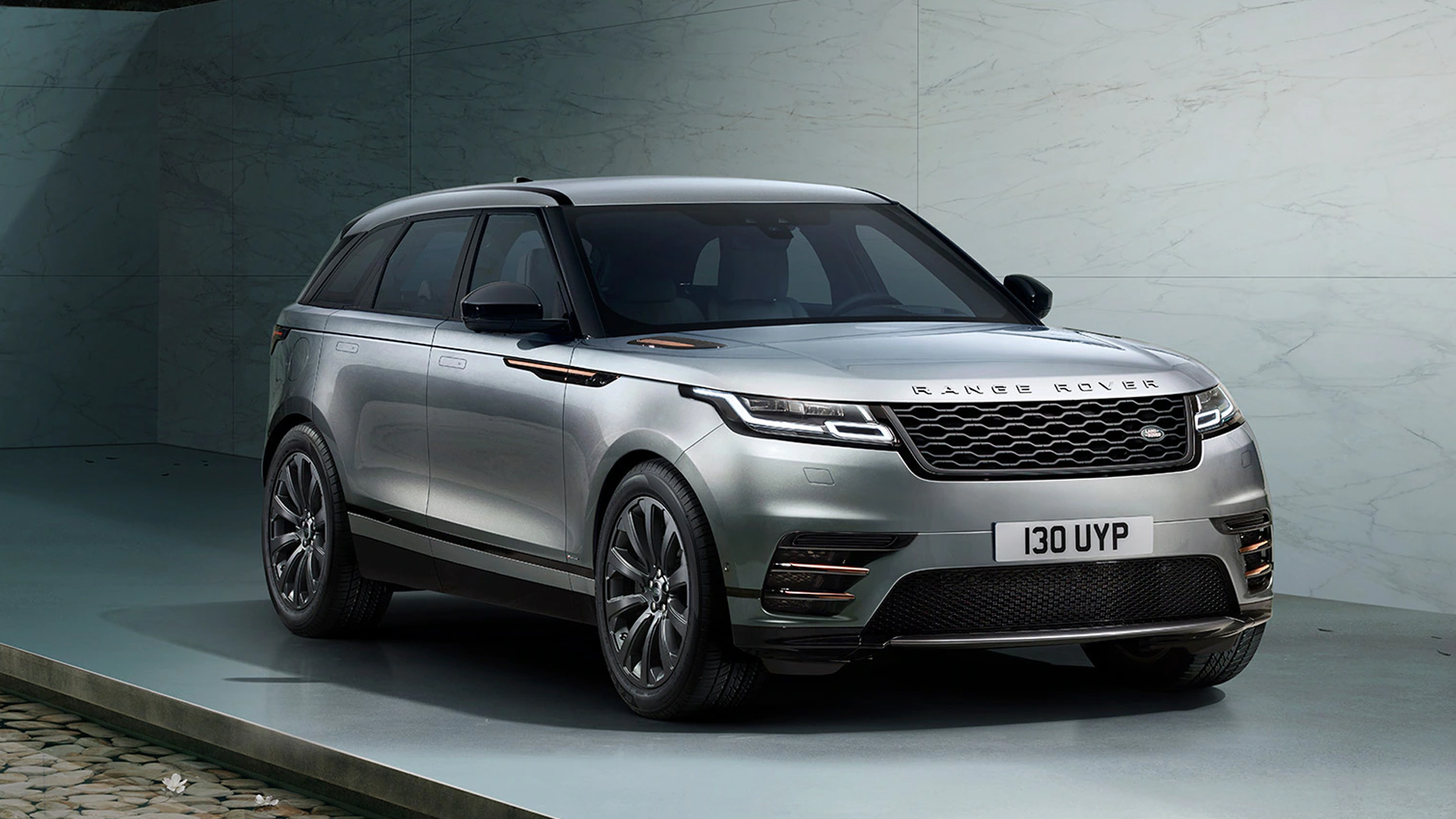 Land Rover Range Rover Sport 2021 Price in India, Mileage, Reviews