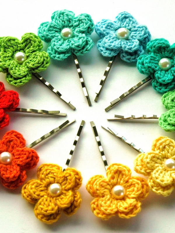 Spring Flower Clips Free Crochet Pattern