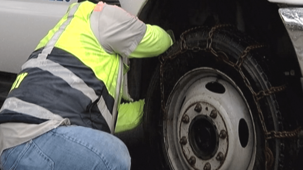 Hate chaining up your car? ODOT gives permits to freelance "chainers