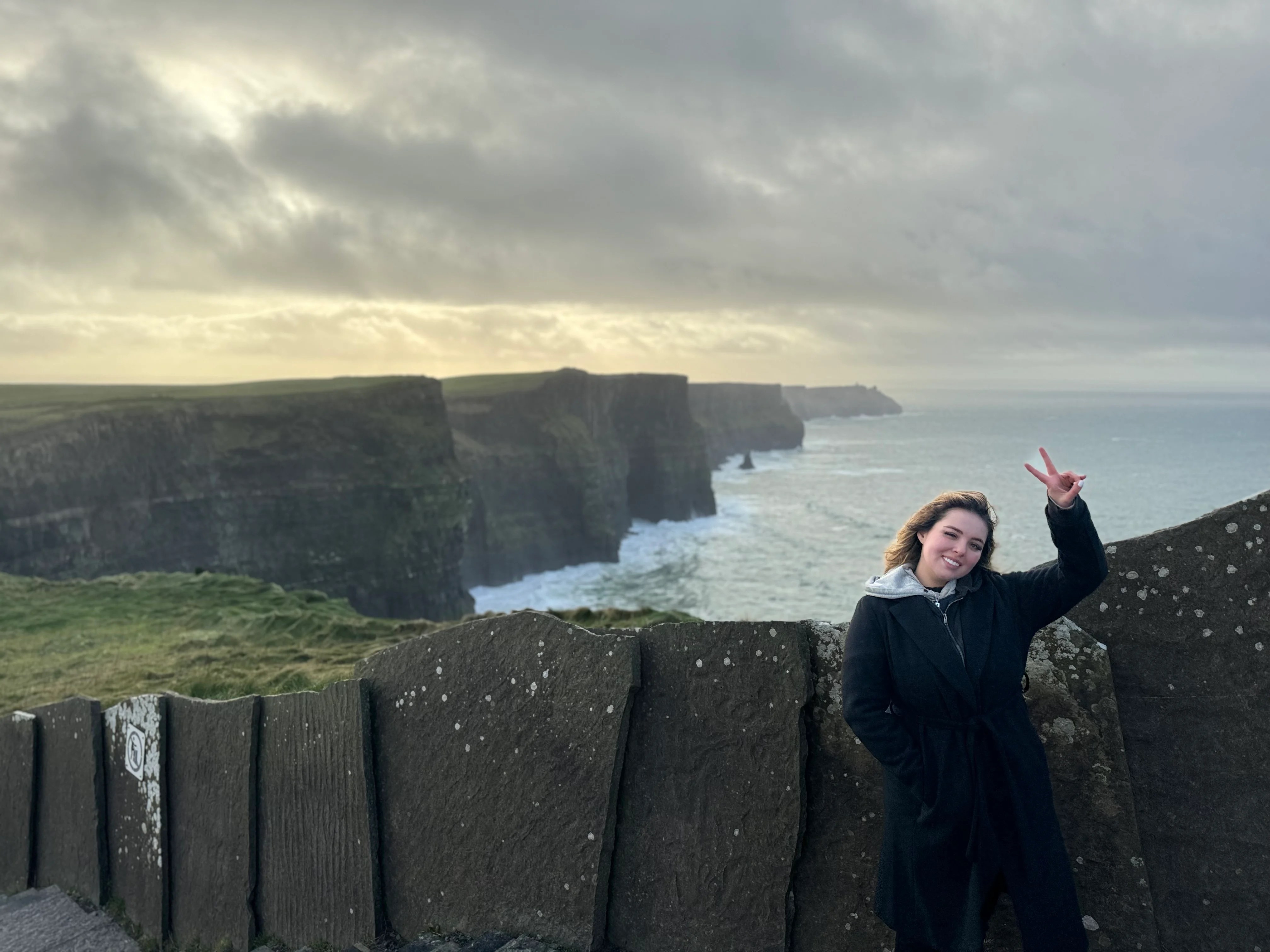 Alirawrz Cam Model Profile | Stripchat