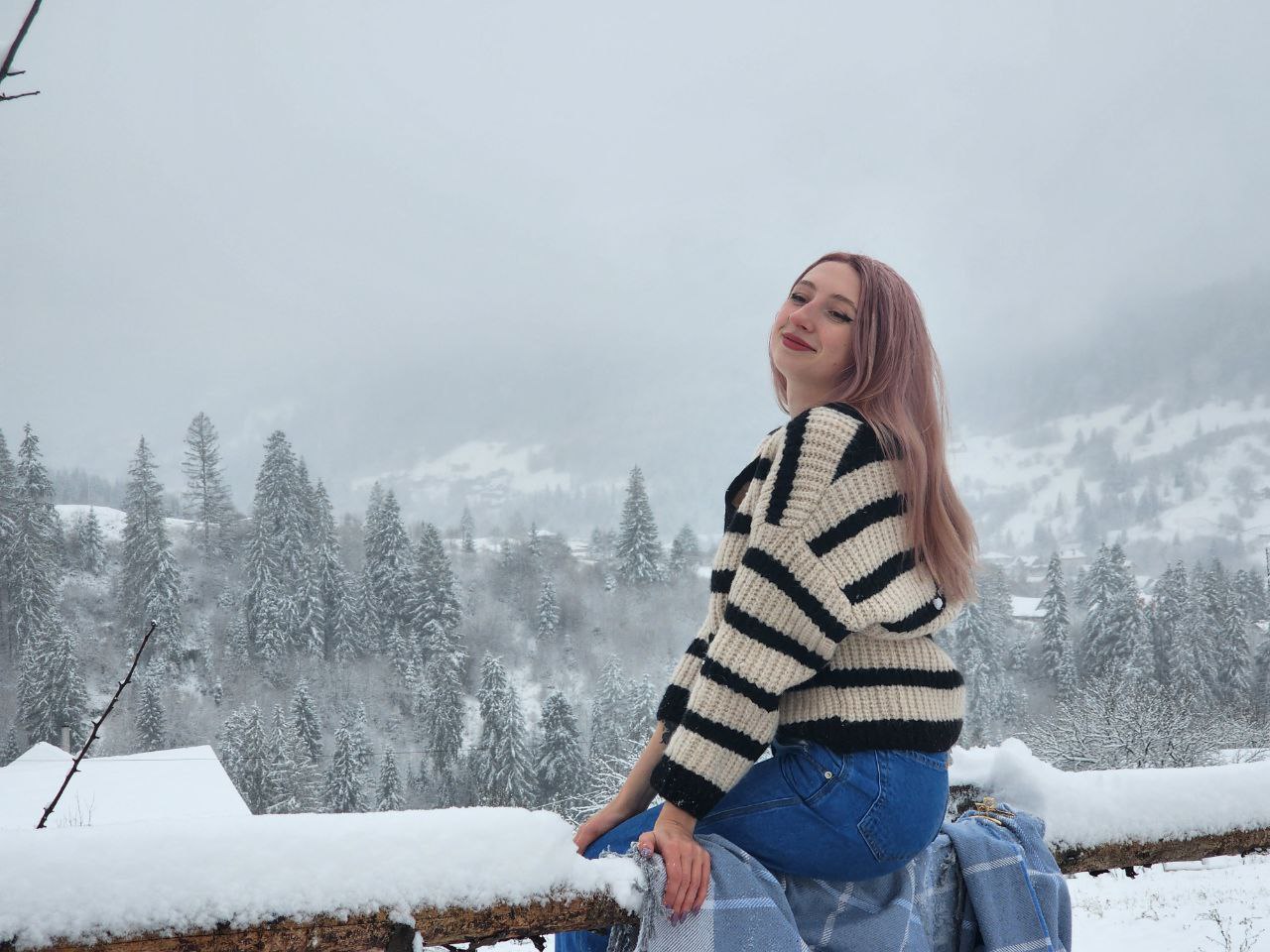 Ashley_Ross_ Webcam Model Profile | xHamsterLive