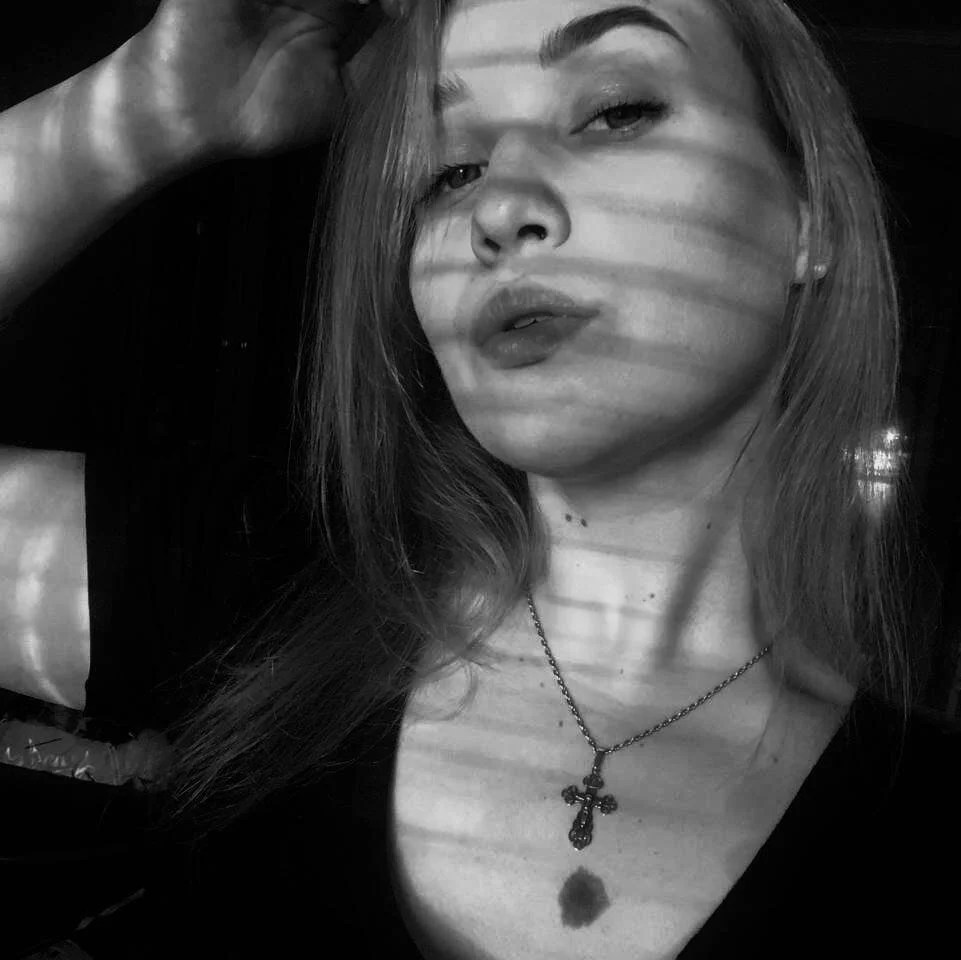 LoisCuteBlond Free Live Webcam Show & XXX Chat | xHamsterLive