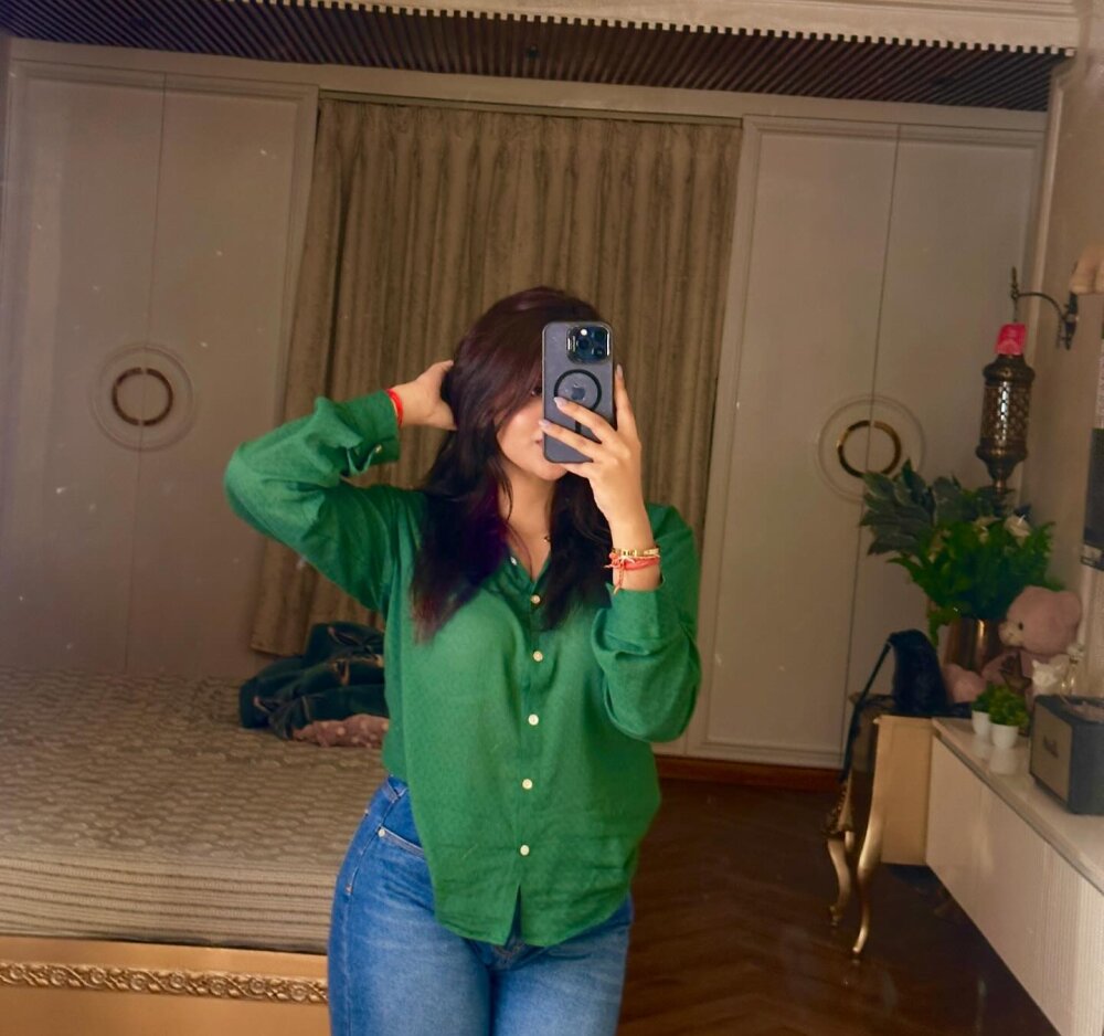 Aleena_Rai 님의 웹캠 모델 프로필 | stripchatgirls.com