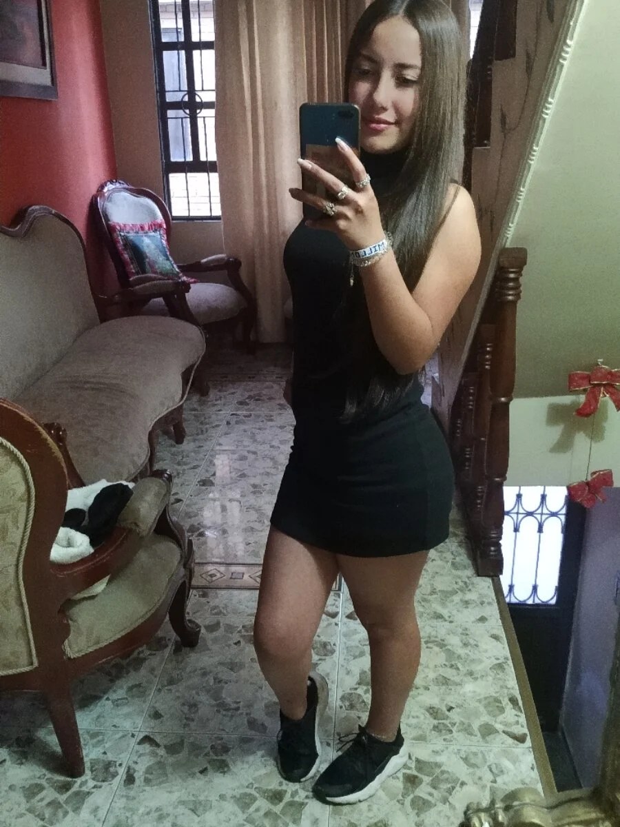 Sophia-Miller Free Live Webcam Show & XXX Chat | xHamsterLive