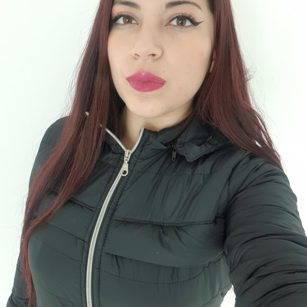 Vivian_Clark_ Free Live Webcam Show & XXX Chat | xHamsterLive