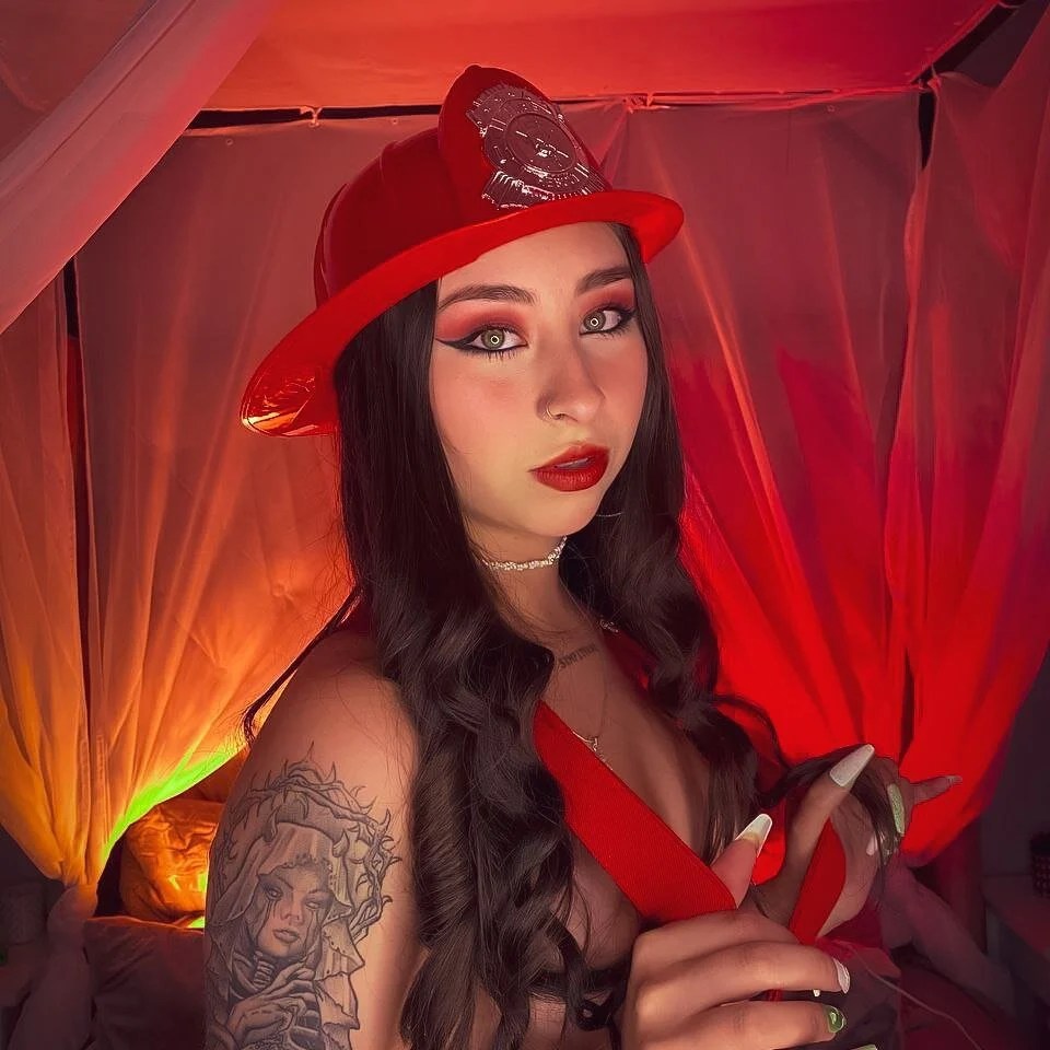 _cloe_martinez Free Live Webcam Show & XXX Chat | xHamsterLive