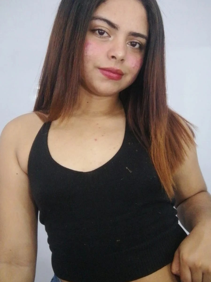 Raven_chichonaCam 모델: 무료 라이브 섹스 쇼 & 채팅 | Stripchat